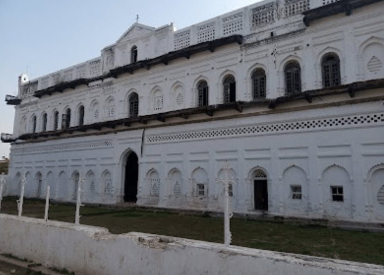Surguja Palace, Surguja, Chhattisgarh - Vushii.com
